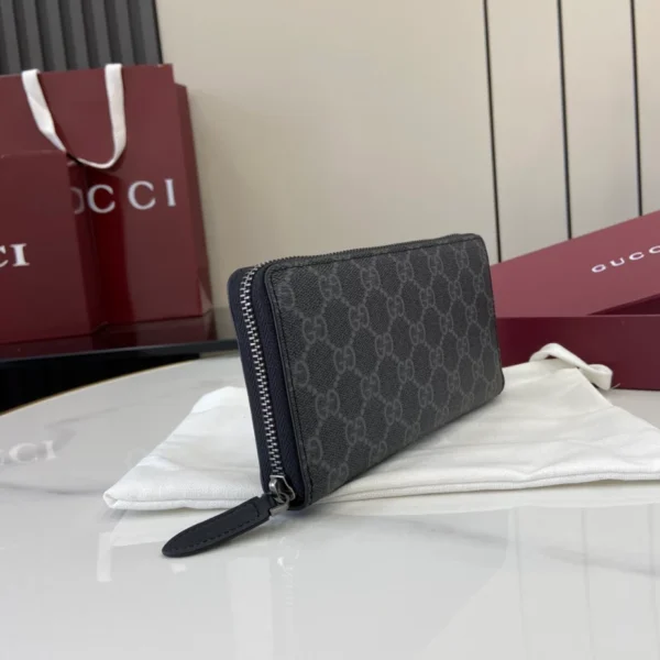 GG Emblem Zip Around Wallet - GW33