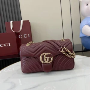 GG Marmont Medium Shoulder Bag - GH44