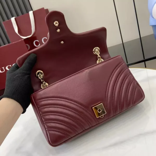 GG Marmont Medium Shoulder Bag - GH44