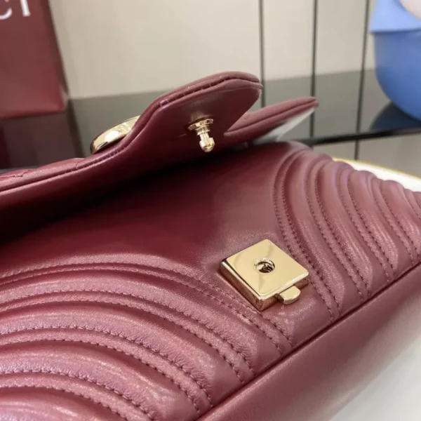 GG Marmont Medium Shoulder Bag - GH44