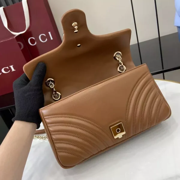 GG Marmont Medium Shoulder Bag - GH45