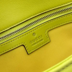 GG Marmont Medium Shoulder Bag - GH46