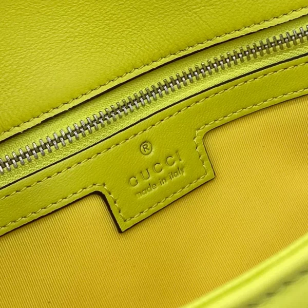 GG Marmont Medium Shoulder Bag - GH46