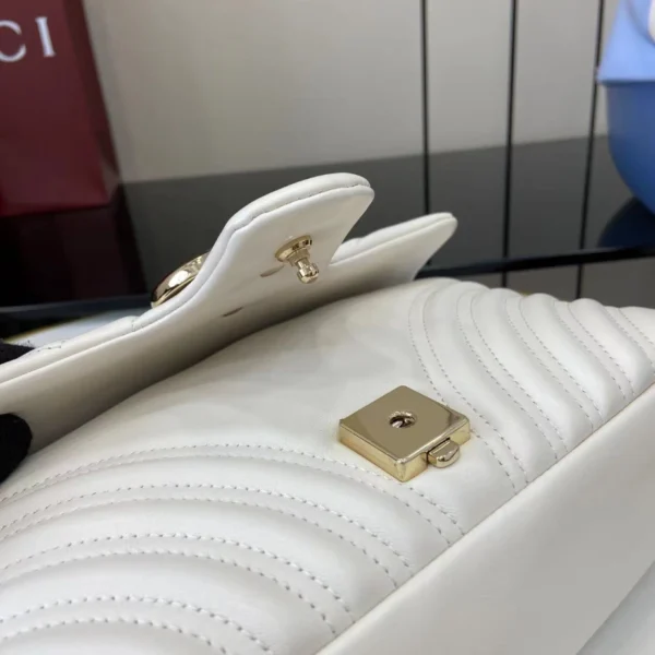 GG Marmont Medium Shoulder Bag - GH48