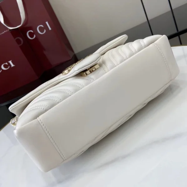 GG Marmont Medium Shoulder Bag - GH48