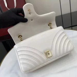 GG Marmont Medium Shoulder Bag - GH48