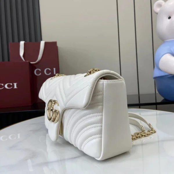 GG Marmont Medium Shoulder Bag - GH48