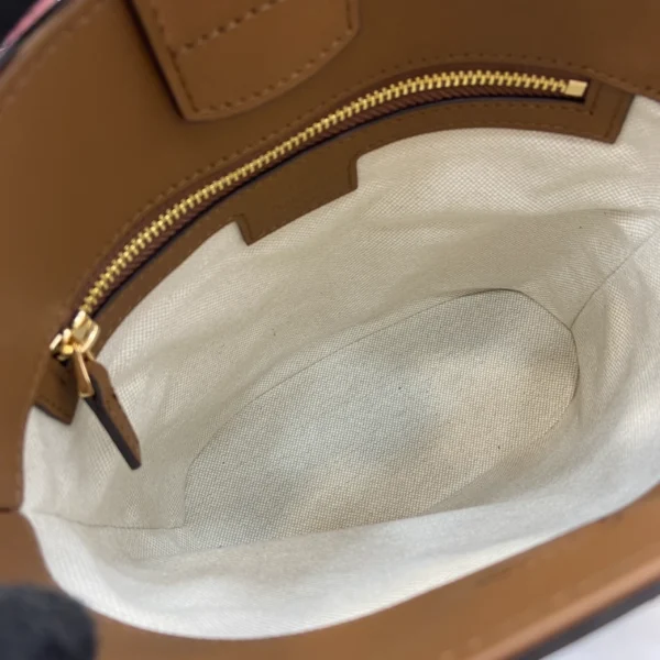 Gucci 73 Small Bucket Bag - GH81