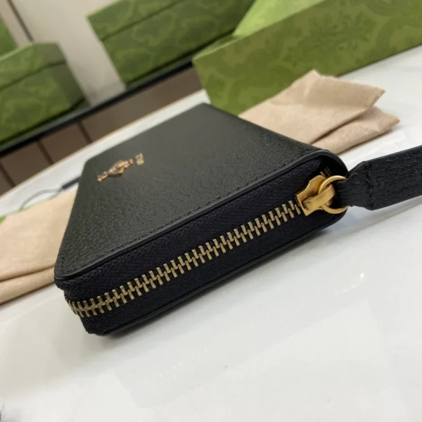 Gucci Animalier Leather Zip Around Wallet - GW31
