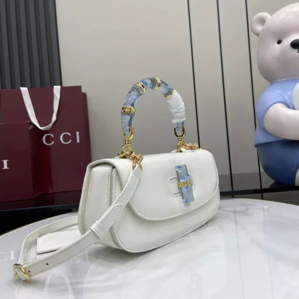 Gucci Bamboo Diva Medium Bag - GH67
