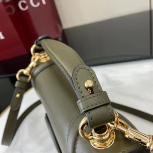 Gucci Blondie Medium Top Handle Bag - GH53