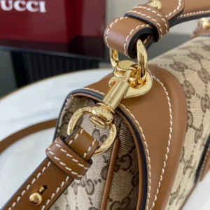 Gucci Blondie Medium Top Handle Bag - GH55