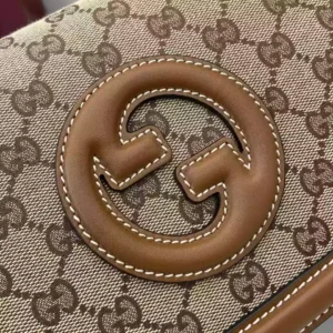 Gucci Blondie Medium Top Handle Bag - GH55