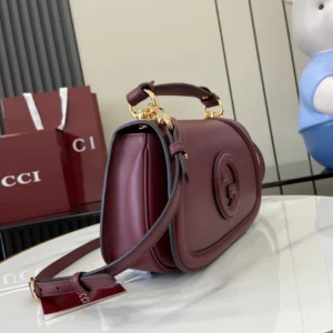 Gucci Blondie Medium Top Handle Bag - GH56