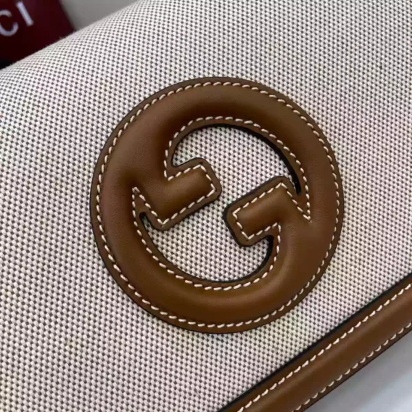 Gucci Blondie Medium Top Handle Bag - GH57