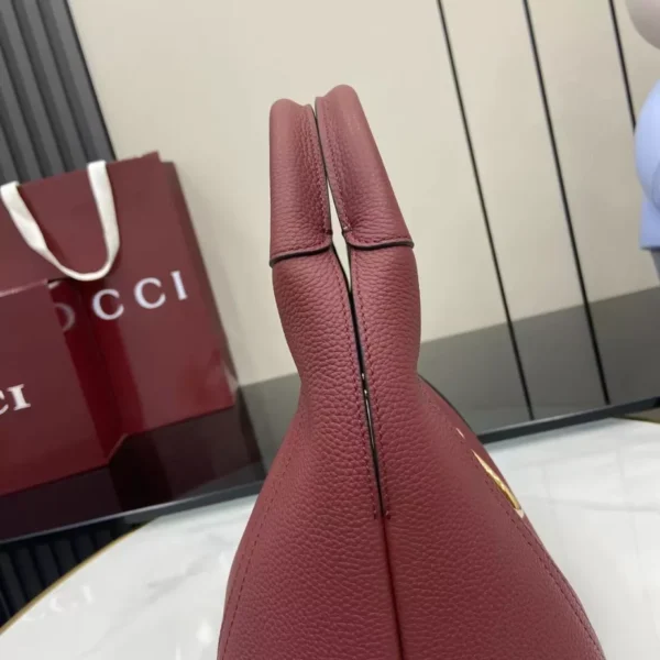 Gucci Softbit Medium Top Handle Bag - GH63