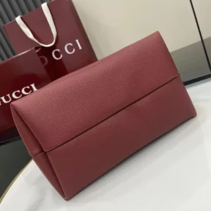 Gucci Softbit Medium Top Handle Bag - GH63