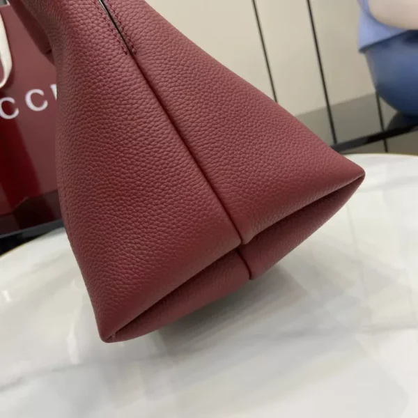 Gucci Softbit Medium Top Handle Bag - GH63
