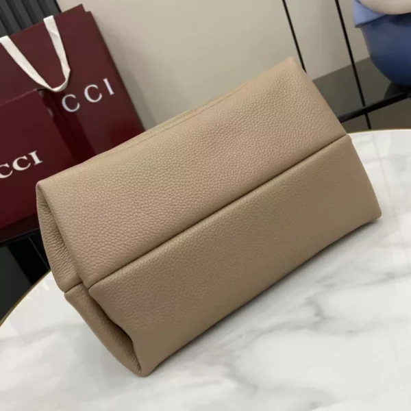 Gucci Softbit Medium Top Handle Bag - GH66