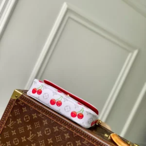 LV x TM Ivy Wallet On Chain - LH86
