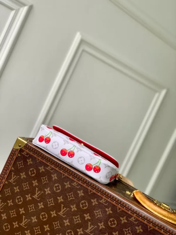 LV x TM Ivy Wallet On Chain - LH86