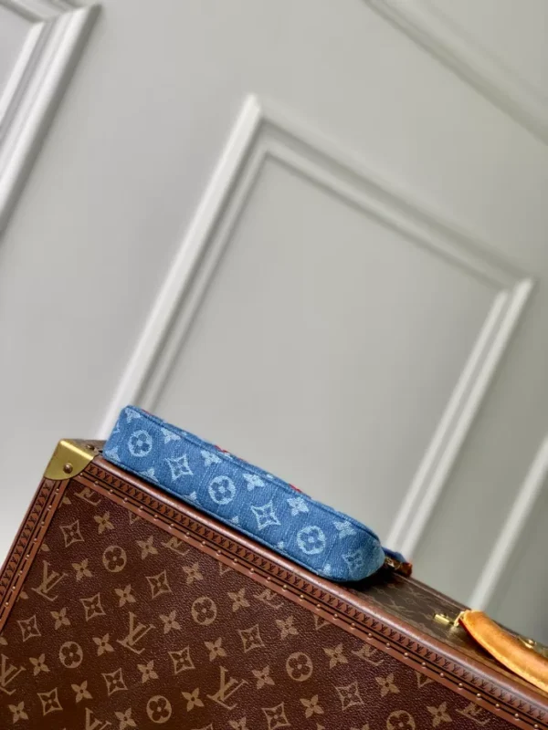 LV x TM Pochette Accessoires - LH85
