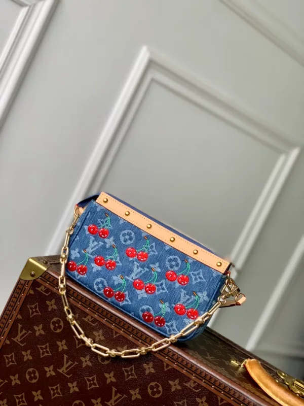 LV x TM Pochette Accessoires - LH85