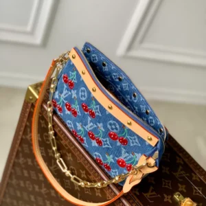 LV x TM Pochette Accessoires - LH85