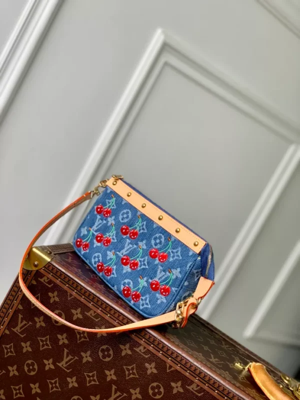 LV x TM Pochette Accessoires - LH85