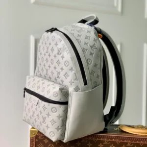 Louis Vuitton Discovery Backpack - LP43