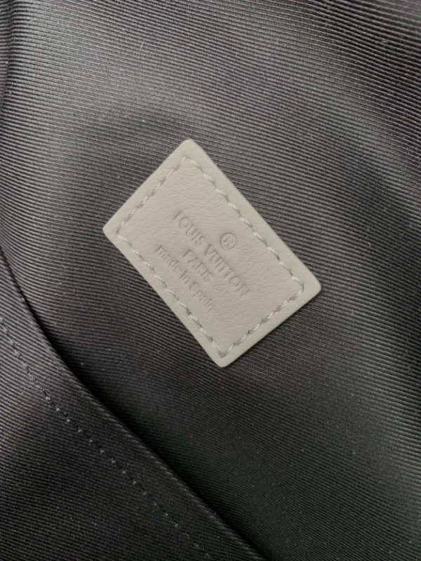 Louis Vuitton Discovery Backpack - LP43