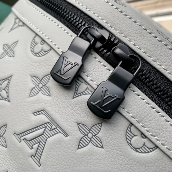 Louis Vuitton Discovery Backpack - LP43