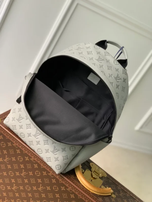 Louis Vuitton Discovery Backpack - LP43