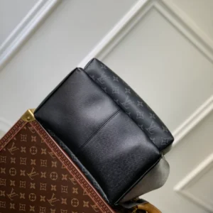 Louis Vuitton Discovery Backpack - LP48