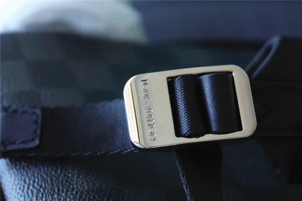 Louis Vuitton Discovery Backpack PM - LP39