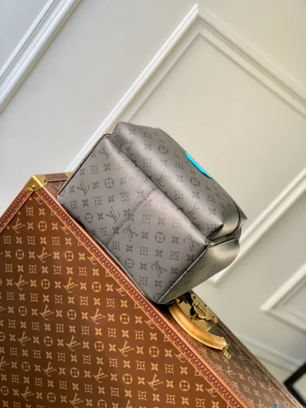 Louis Vuitton Discovery Backpack PM - LP40