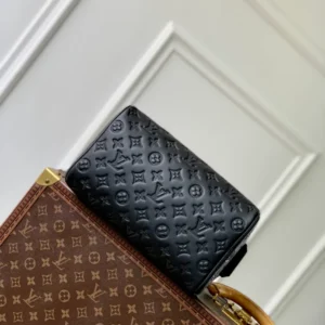 Louis Vuitton Dopp Kit Black - LCP035