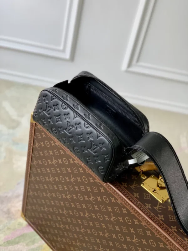 Louis Vuitton Dopp Kit Black - LCP035