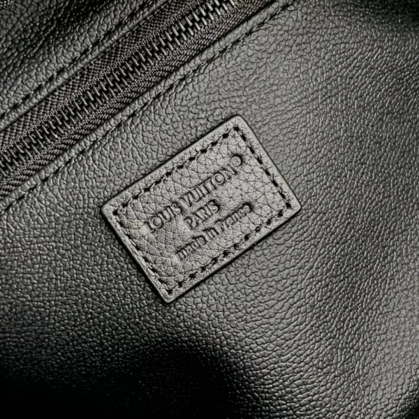 Louis Vuitton Dopp Kit - LCP029