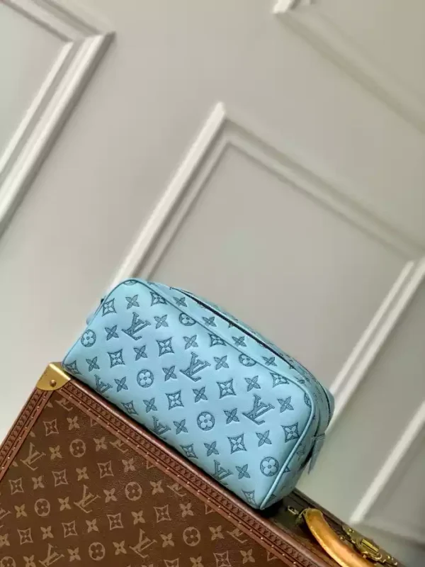 Louis Vuitton Dopp Kit - LCP033