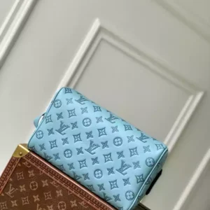 Louis Vuitton Dopp Kit - LCP033