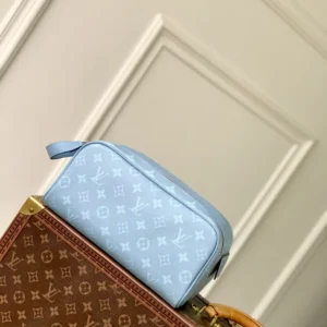 Louis Vuitton Dopp Kit - LCP036