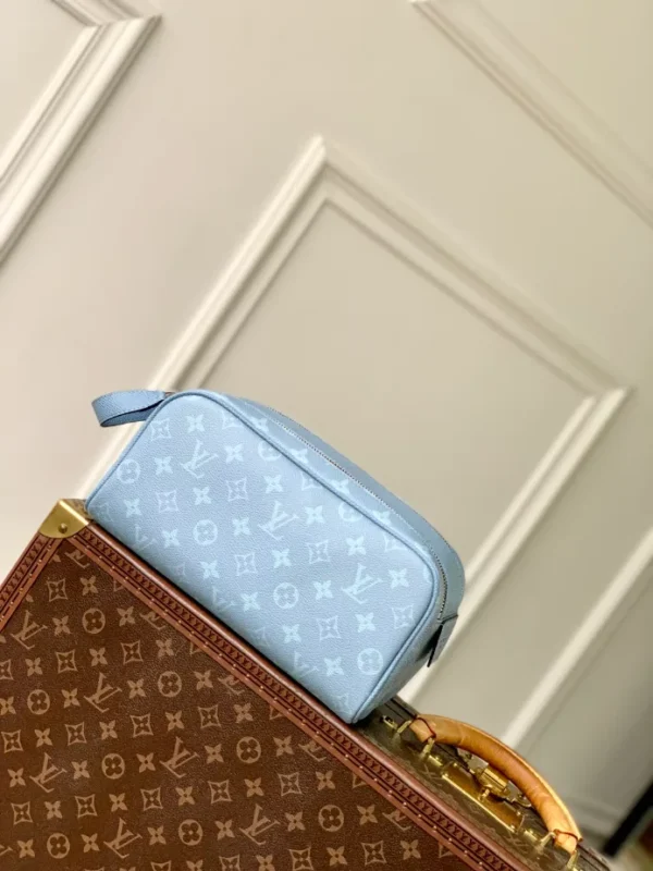Louis Vuitton Dopp Kit - LCP036