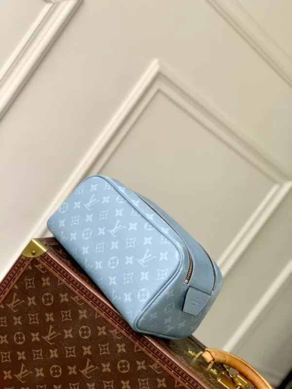Louis Vuitton Dopp Kit - LCP036