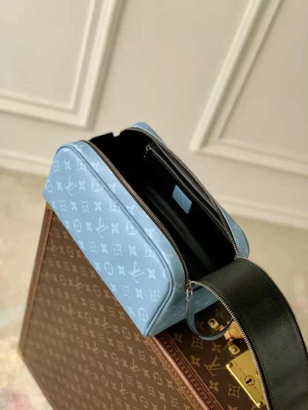 Louis Vuitton Dopp Kit - LCP036