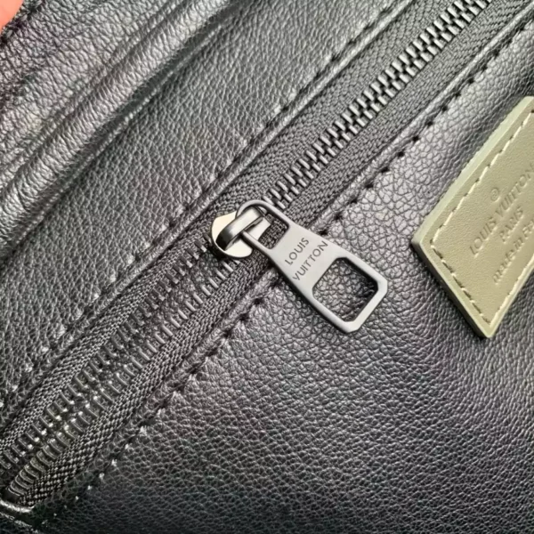 Louis Vuitton Dopp Kit - LCP037