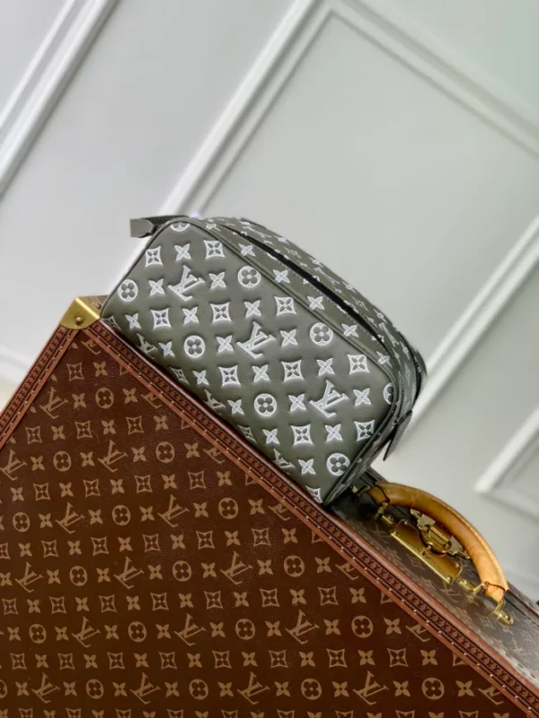 Louis Vuitton Dopp Kit - LCP037