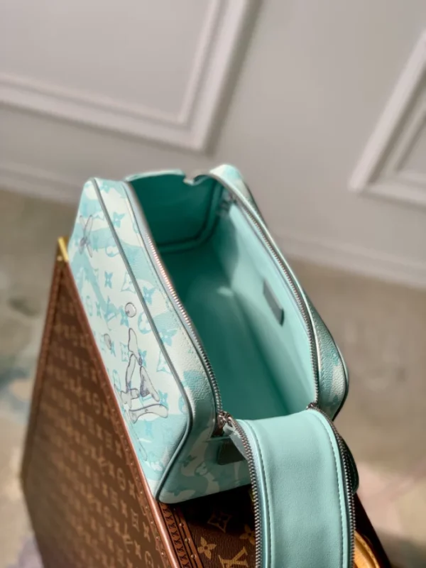 Louis Vuitton Dopp Kit - LCP041