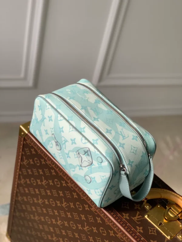Louis Vuitton Dopp Kit - LCP041