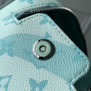 Louis Vuitton Dopp Kit - LCP041
